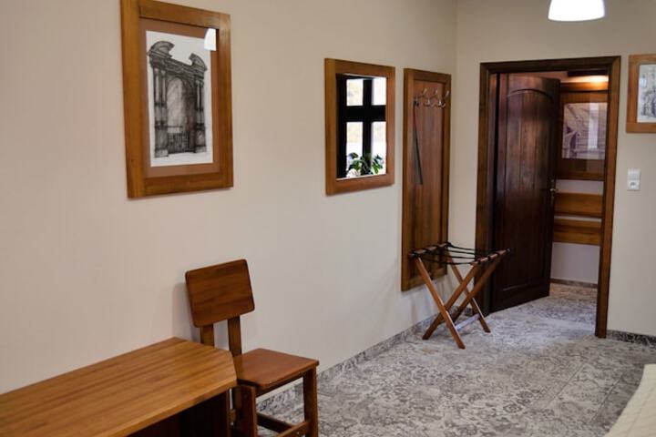 Room 42 of 91