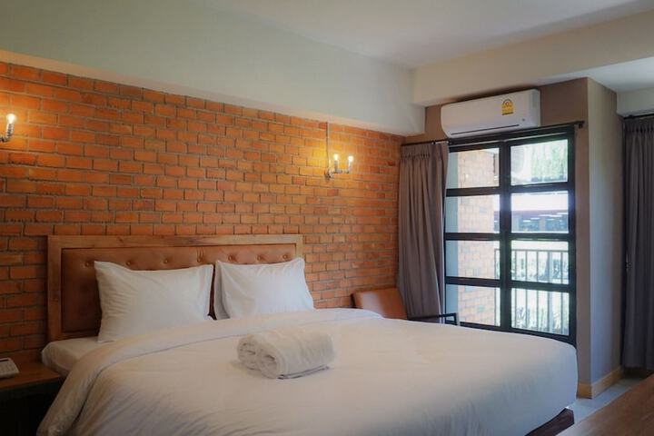 Room 5 of 21