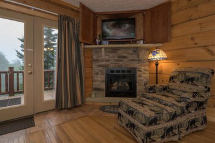 Room 11 of 23