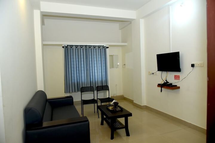 Room 8 of 15