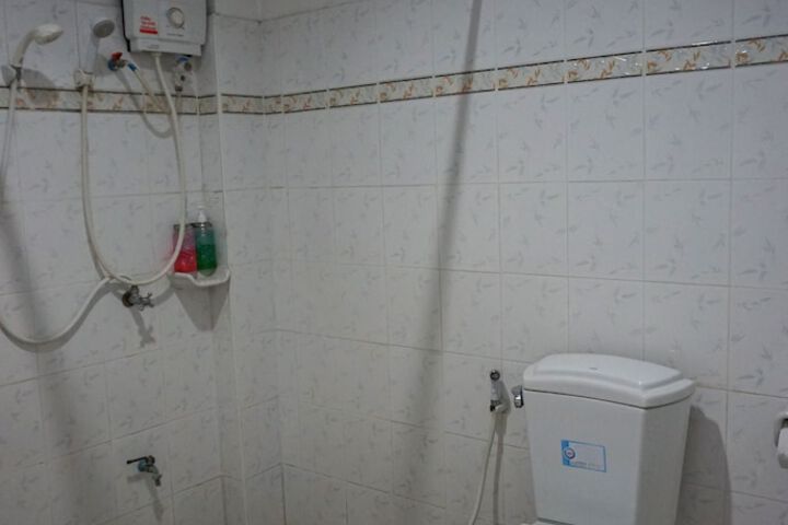 Room 14 of 37