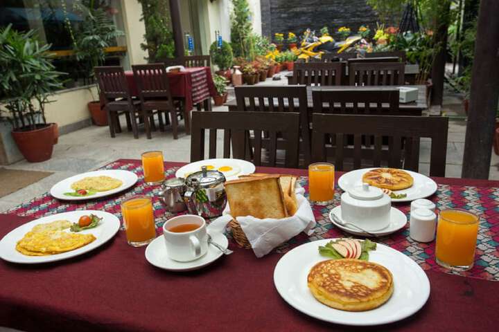 Breakfast/Coffee Service 29 of 36