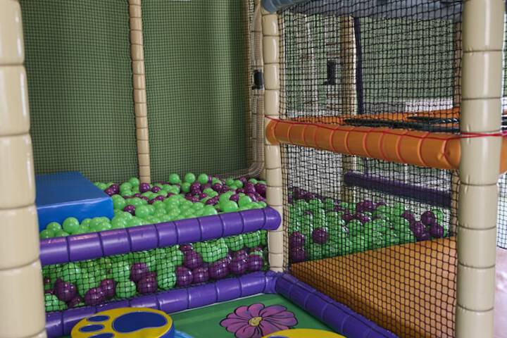 Childrens Activities 64 of 93