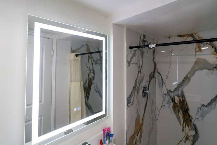 Room 48 of 53