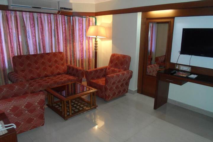 Room 43 of 66