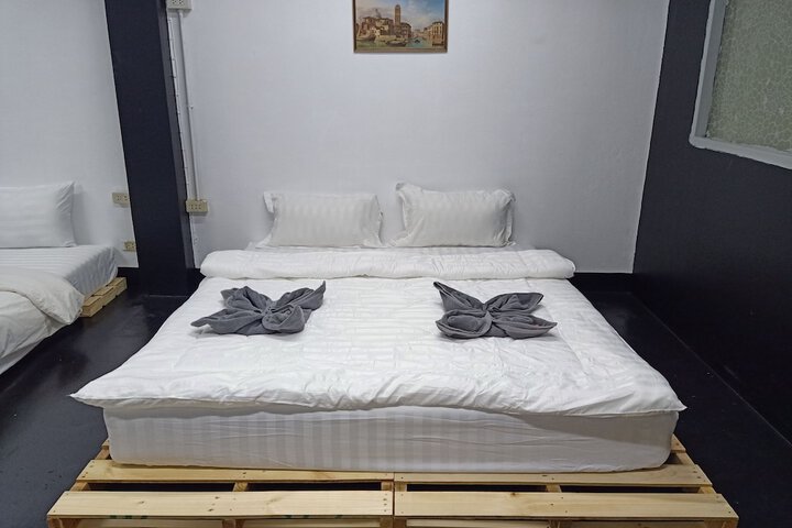Room 7 of 44