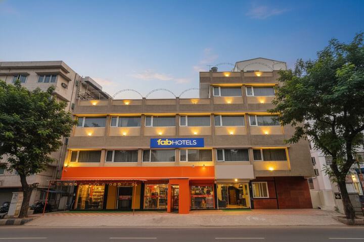 Fabhotel Sri Lakshmi Sea Grand