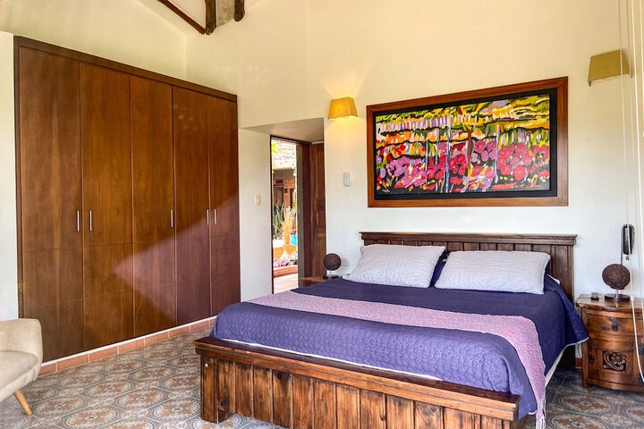 Room 10 of 82