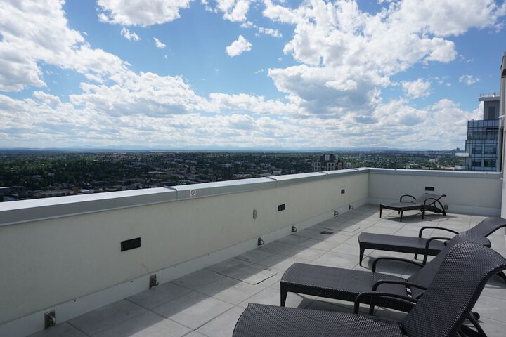 Sundeck 26 of 28