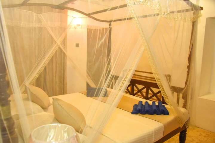 Room 5 of 41