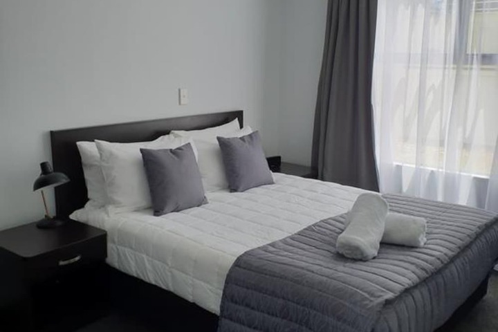 Room 10 of 40