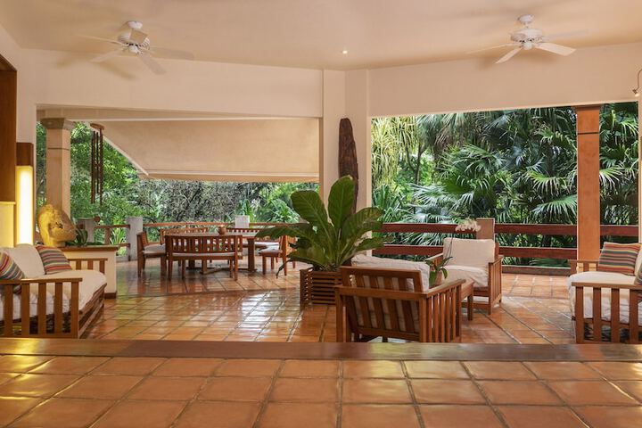 Lobby Photos