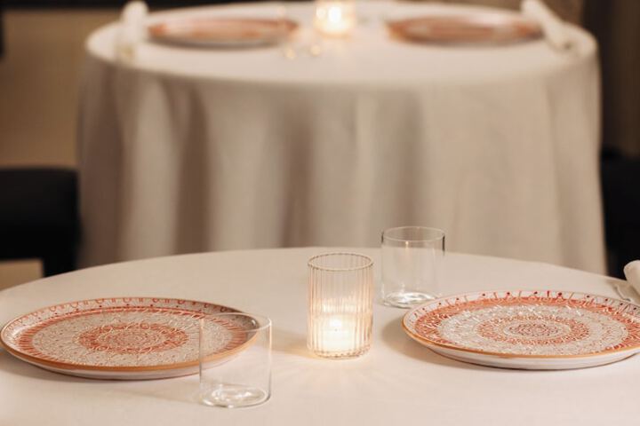 Dining 230 of 281