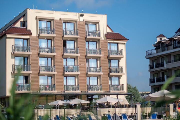 Hotel 49 of 51