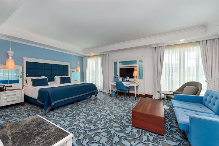 Room 32 of 301