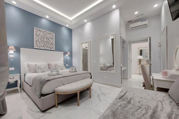Room 8 of 51