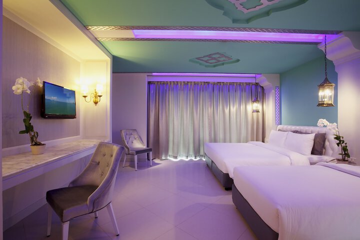 Room 14 of 189