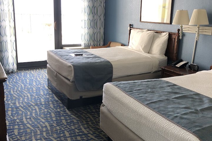 Room 17 of 37