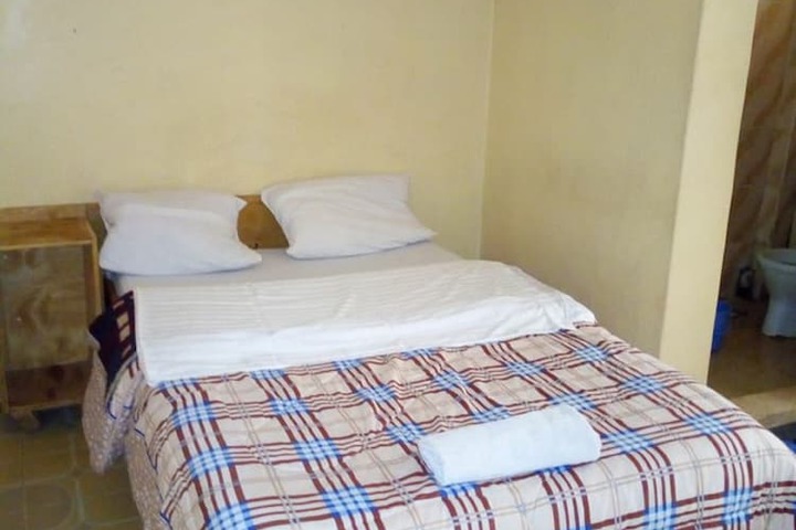 Room 3 of 17
