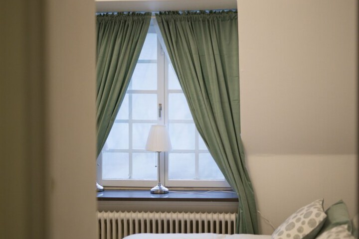 Room 4 of 49