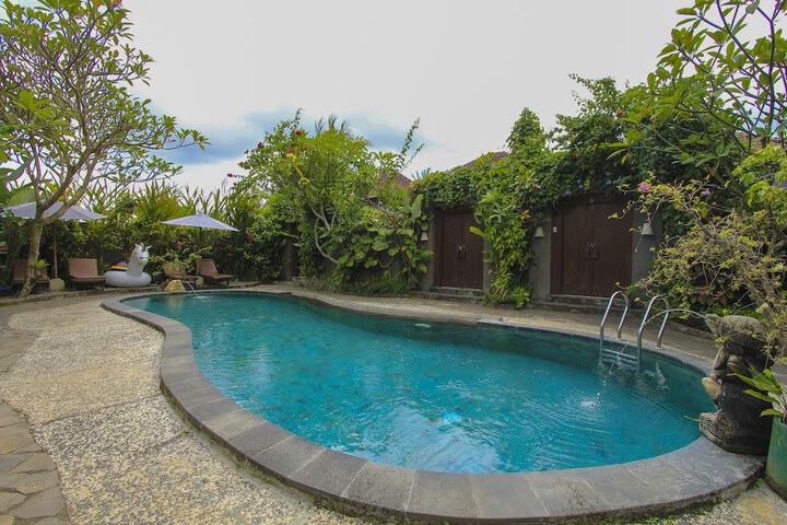 Pool 35 of 55