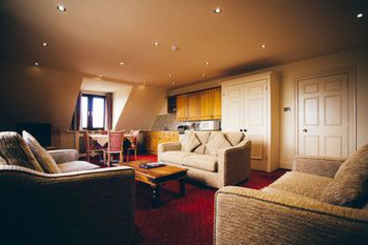 Room 13 of 29