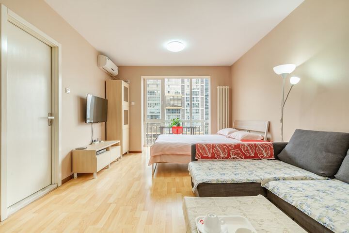 Room 10 of 74