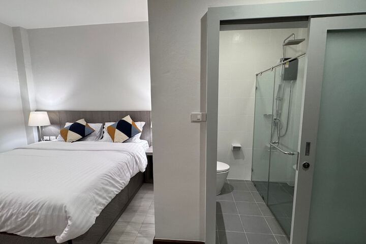 Room 7 of 44