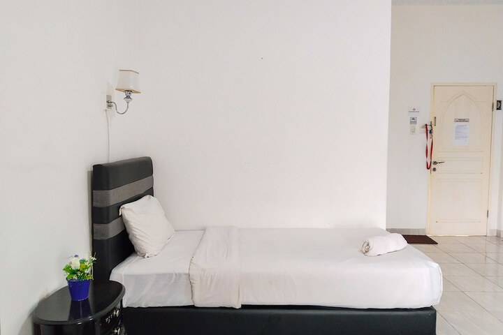 Room 45 of 93