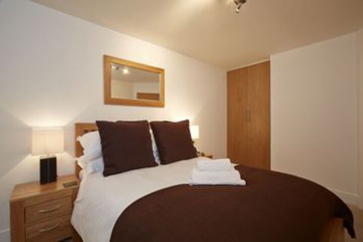 Room 11 of 22