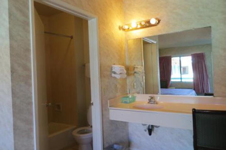 Room 16 of 45
