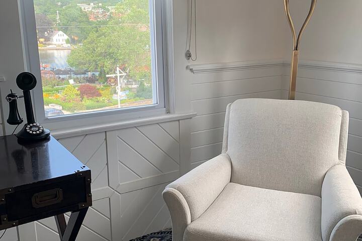 Room 44 of 78