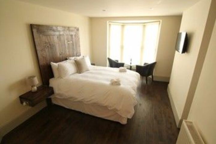 Room 14 of 42