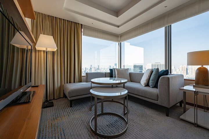 Room 26 of 196