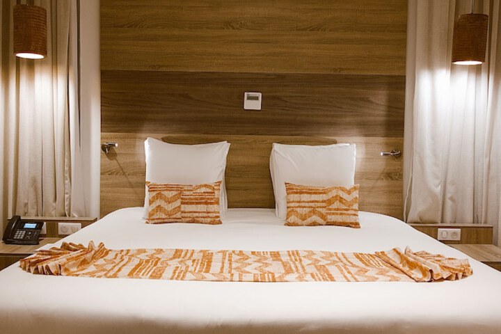 Room 12 of 49