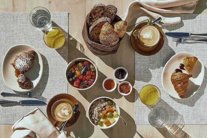 Breakfast/Coffee Service 33 of 70