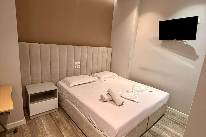 Room 48 of 57