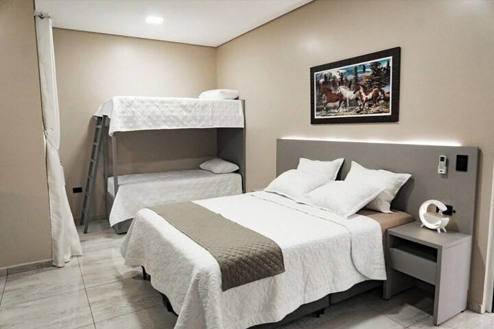 Room 29 of 48