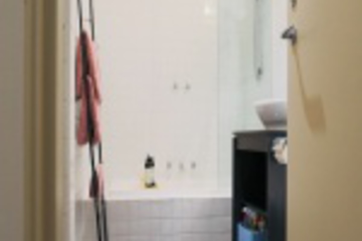 Room 349 of 372