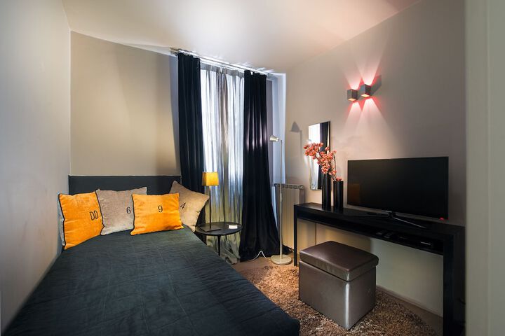 Room 17 of 56