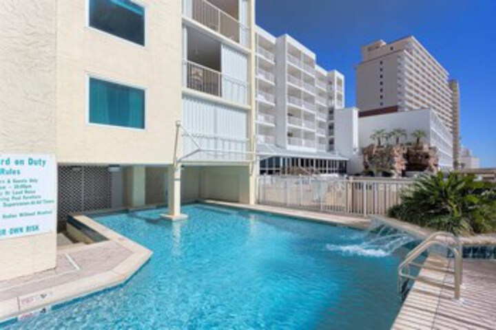 Pool 218 of 360