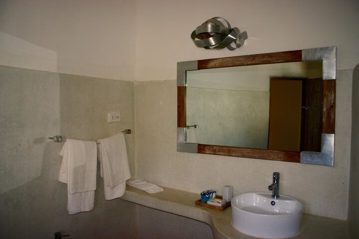 Room 16 of 51