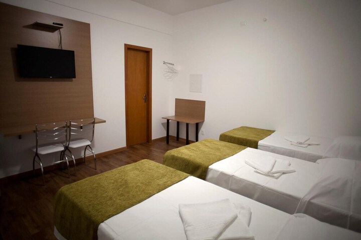 Room 6 of 35