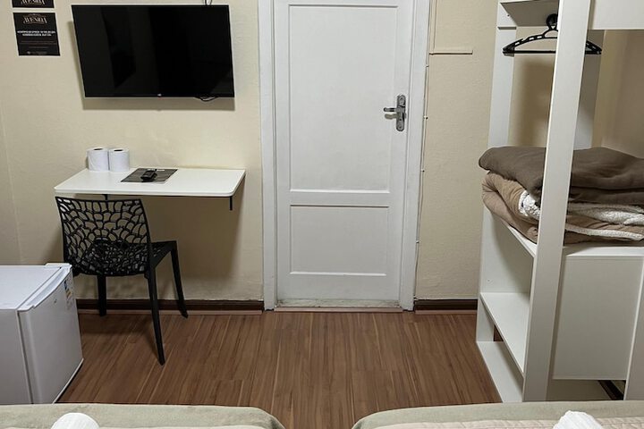 Room 22 of 68