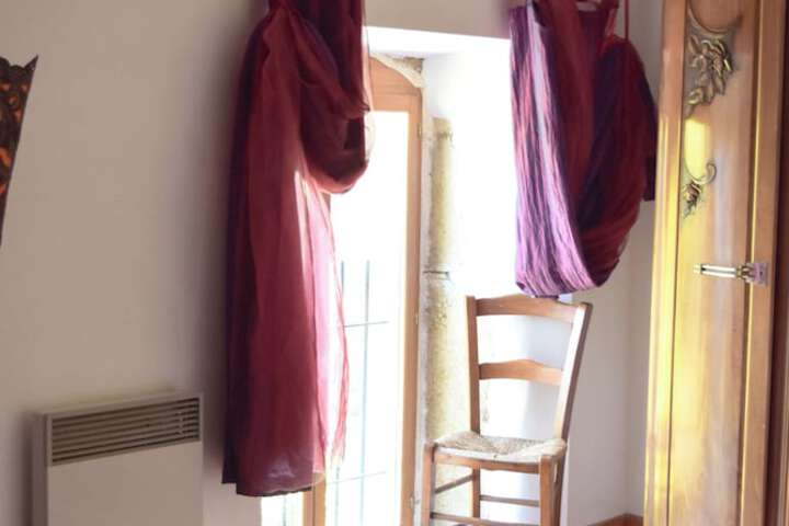 Room 49 of 320