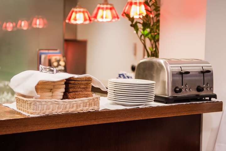 Breakfast/Coffee Service 32 of 60