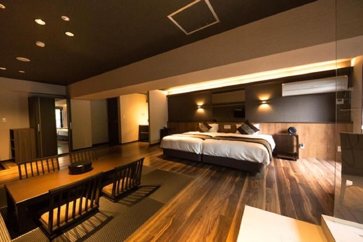 Room 16 of 58
