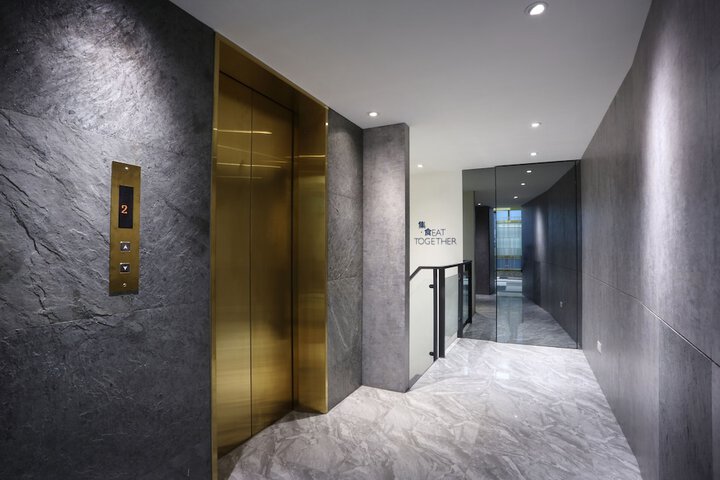 Ballroom/Hall 63 of 67