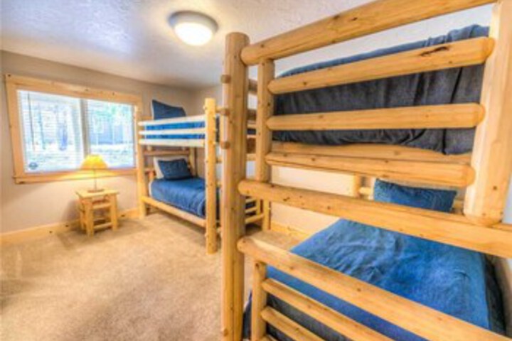 Room 14 of 17