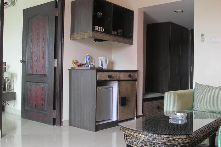 Room 4 of 26